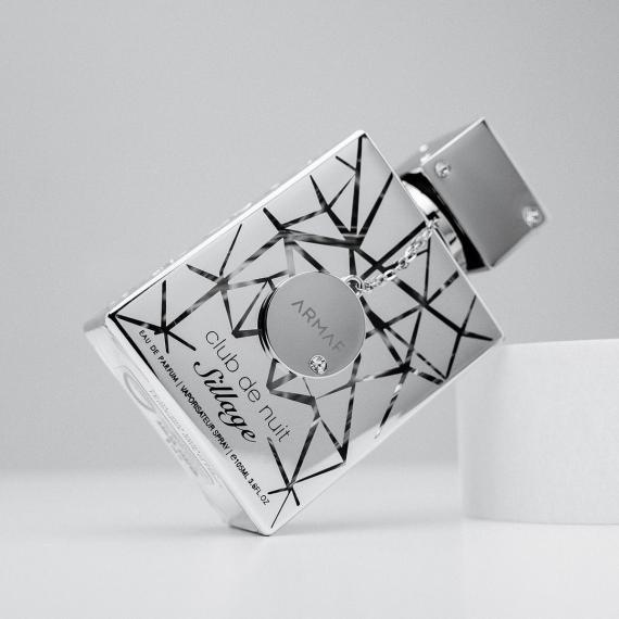 Club de Nuit Sillage 3