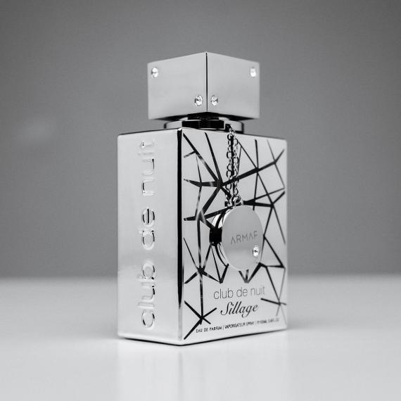 Club de Nuit Sillage